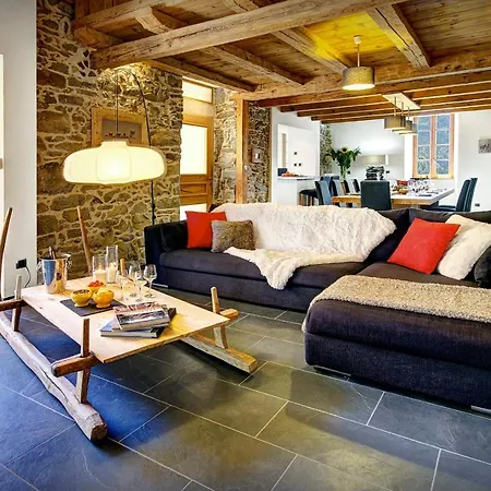 Chalet Ladroit - Ovo Network